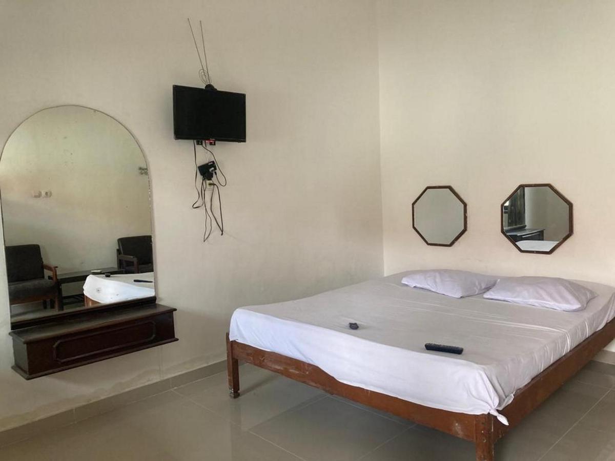Hotel Surya Citra Jogja A Mitra Reddoorz 요그야카르타 외부 사진